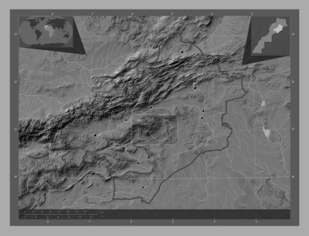 Téléchargez les photos : Draa-Tafilalet XoDraa-Tafilalet, région du Maroc. Carte d'altitude de Bilevel avec lacs et rivières. Emplacements des grandes villes de la région. Corner cartes de localisation auxiliaires - en image libre de droit