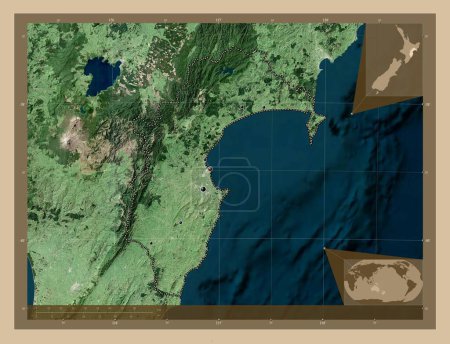 Téléchargez les photos : Hawke's Bay, conseil régional de Nouvelle-Zélande. Carte satellite basse résolution. Emplacements des grandes villes de la région. Corner cartes de localisation auxiliaires - en image libre de droit