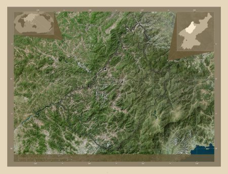 Foto de Chagang-do, provincia de Corea del Norte. Mapa satelital de alta resolución. Ubicaciones de las principales ciudades de la región. Mapas de ubicación auxiliares de esquina - Imagen libre de derechos