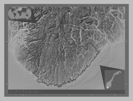 Foto de Agder, condado de Noruega. Mapa de elevación a escala de grises con lagos y ríos. Ubicaciones de las principales ciudades de la región. Mapas de ubicación auxiliares de esquina - Imagen libre de derechos
