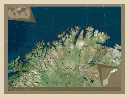 Foto de Troms og Finnmark, condado de Noruega. Mapa satelital de alta resolución. Ubicaciones de las principales ciudades de la región. Mapas de ubicación auxiliares de esquina - Imagen libre de derechos