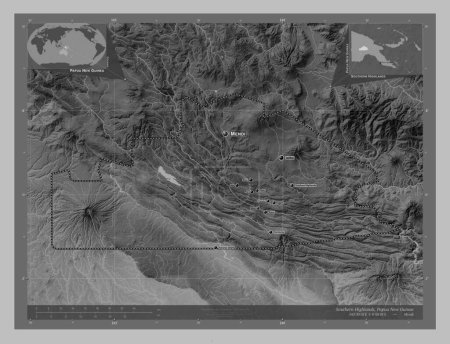 Téléchargez les photos : Southern Highlands, province of Papua New Guinea. Grayscale elevation map with lakes and rivers. Locations and names of major cities of the region. Corner auxiliary location maps - en image libre de droit