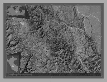 Téléchargez les photos : Junin, region of Peru. Bilevel elevation map with lakes and rivers. Locations of major cities of the region. Corner auxiliary location maps - en image libre de droit