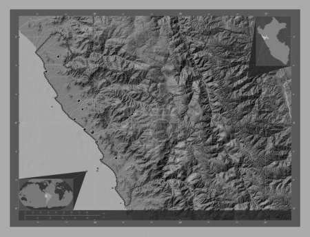 Téléchargez les photos : La Libertad, region of Peru. Bilevel elevation map with lakes and rivers. Locations of major cities of the region. Corner auxiliary location maps - en image libre de droit