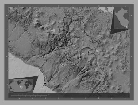 Téléchargez les photos : Moquegua, region of Peru. Bilevel elevation map with lakes and rivers. Locations of major cities of the region. Corner auxiliary location maps - en image libre de droit