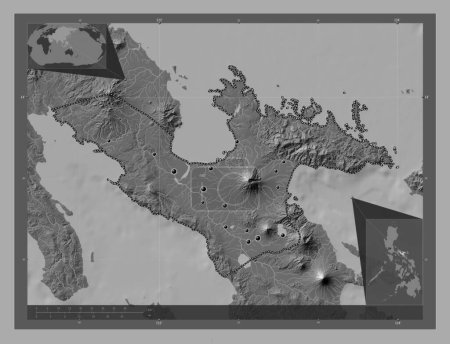 Foto de Camarines Sur, province of Philippines. Bilevel elevation map with lakes and rivers. Locations of major cities of the region. Corner auxiliary location maps - Imagen libre de derechos