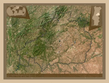Téléchargez les photos : Castelo Branco, district of Portugal. Low resolution satellite map. Locations of major cities of the region. Corner auxiliary location maps - en image libre de droit