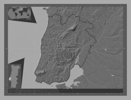 Téléchargez les photos : Lisboa, district of Portugal. Bilevel elevation map with lakes and rivers. Locations of major cities of the region. Corner auxiliary location maps - en image libre de droit