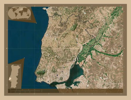 Téléchargez les photos : Lisboa, district of Portugal. Low resolution satellite map. Locations of major cities of the region. Corner auxiliary location maps - en image libre de droit