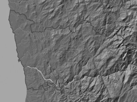 Téléchargez les photos : Porto, district of Portugal. Bilevel elevation map with lakes and rivers - en image libre de droit