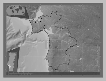 Téléchargez les photos : Setubal, district of Portugal. Grayscale elevation map with lakes and rivers. Locations of major cities of the region. Corner auxiliary location maps - en image libre de droit