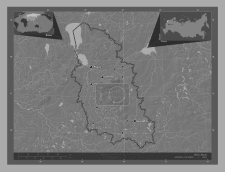 Téléchargez les photos : Pskov, region of Russia. Bilevel elevation map with lakes and rivers. Locations and names of major cities of the region. Corner auxiliary location maps - en image libre de droit