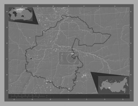 Téléchargez les photos : Tyumen', region of Russia. Bilevel elevation map with lakes and rivers. Corner auxiliary location maps - en image libre de droit