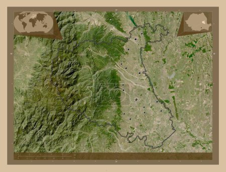 Téléchargez les photos : Vrancea, county of Romania. Low resolution satellite map. Locations of major cities of the region. Corner auxiliary location maps - en image libre de droit