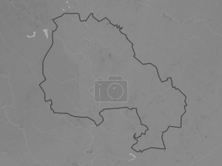 Téléchargez les photos : Severno-Banatski, district de Serbie. Carte d'altitude en niveaux de gris avec lacs et rivières - en image libre de droit