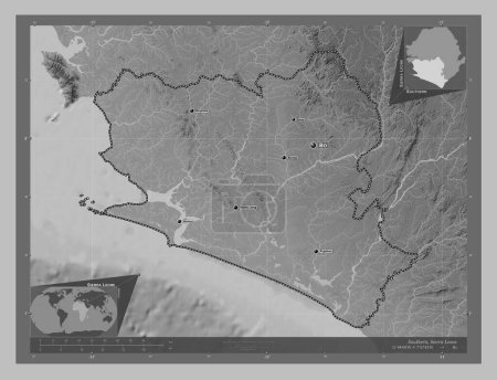 Téléchargez les photos : Southern, province of Sierra Leone. Grayscale elevation map with lakes and rivers. Locations and names of major cities of the region. Corner auxiliary location maps - en image libre de droit