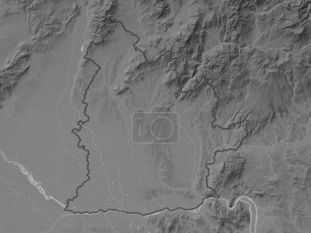 Téléchargez les photos : Nitriansky, région de Slovaquie. Carte d'altitude en niveaux de gris avec lacs et rivières - en image libre de droit