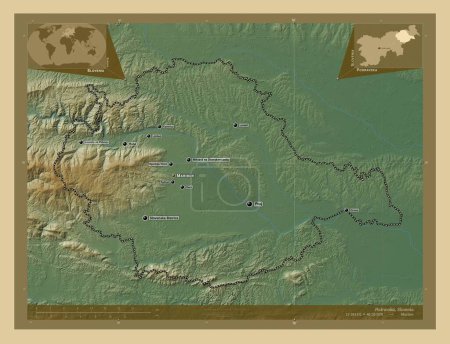 Téléchargez les photos : Podravska, région statistique de Slovénie. Carte d'altitude colorée avec lacs et rivières. Emplacements et noms des grandes villes de la région. Corner cartes de localisation auxiliaires - en image libre de droit