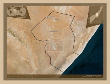 Foto de Galgaduud, región de Somalia continental. Mapa satelital de baja resolución. Ubicaciones y nombres de las principales ciudades de la región. Mapas de ubicación auxiliares de esquina - Imagen libre de derechos