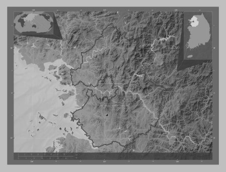 Téléchargez les photos : Gyeonggi-do, province of South Korea. Grayscale elevation map with lakes and rivers. Corner auxiliary location maps - en image libre de droit