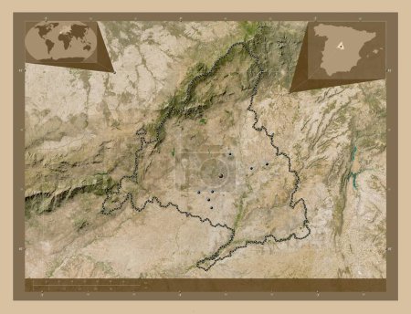 Foto de Comunidad de Madrid, comunidad autónoma de España. Mapa satelital de baja resolución. Ubicaciones de las principales ciudades de la región. Mapas de ubicación auxiliares de esquina - Imagen libre de derechos
