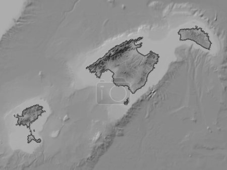 Foto de Islas Baleares, comunidad autónoma de España. Mapa de elevación a escala de grises con lagos y ríos - Imagen libre de derechos
