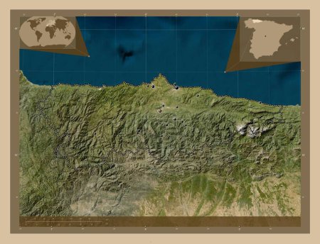 Foto de Principado de Asturias, comunidad autónoma de España. Mapa satelital de baja resolución. Ubicaciones de las principales ciudades de la región. Mapas de ubicación auxiliares de esquina - Imagen libre de derechos