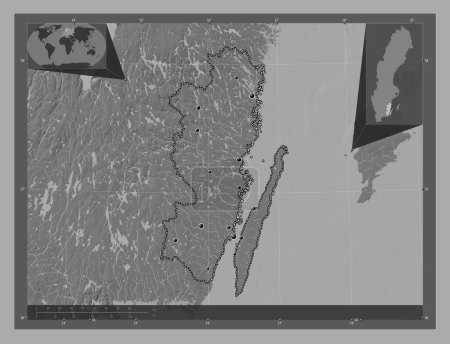 Foto de Kalmar, county of Sweden. Bilevel elevation map with lakes and rivers. Locations of major cities of the region. Corner auxiliary location maps - Imagen libre de derechos
