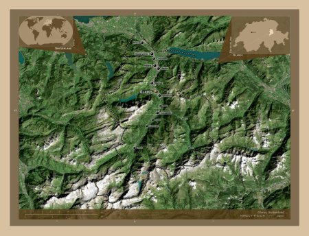 Téléchargez les photos : Glarus, canton de Suisse. Carte satellite basse résolution. Emplacements et noms des grandes villes de la région. Corner cartes de localisation auxiliaires - en image libre de droit