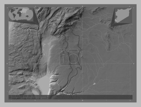 Téléchargez les photos : Quneitra, province de Syrie. Carte d'altitude en niveaux de gris avec lacs et rivières. Corner cartes de localisation auxiliaires - en image libre de droit