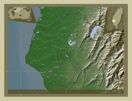 Téléchargez les photos : Tainan, municipalité spéciale de Taiwan. Carte d'altitude colorée dans le style wiki avec des lacs et des rivières. Emplacements et noms des grandes villes de la région. Corner cartes de localisation auxiliaires - en image libre de droit