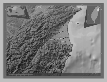 Téléchargez les photos : Yilan, county of Taiwan. Grayscale elevation map with lakes and rivers. Locations and names of major cities of the region. Corner auxiliary location maps - en image libre de droit