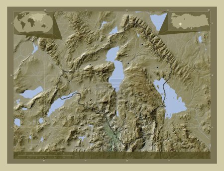 Téléchargez les photos : Isparta, province de Turkiye. Carte d'altitude colorée dans le style wiki avec des lacs et des rivières. Emplacements des grandes villes de la région. Corner cartes de localisation auxiliaires - en image libre de droit