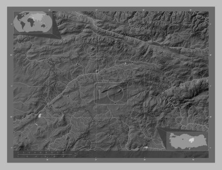 Foto de Sivas, provincia de Turkiye. Mapa de elevación a escala de grises con lagos y ríos. Ubicaciones de las principales ciudades de la región. Mapas de ubicación auxiliares de esquina - Imagen libre de derechos