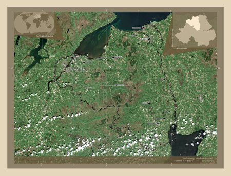 Foto de Londonderry, región de Irlanda del Norte. Mapa satelital de alta resolución. Ubicaciones y nombres de las principales ciudades de la región. Mapas de ubicación auxiliares de esquina - Imagen libre de derechos