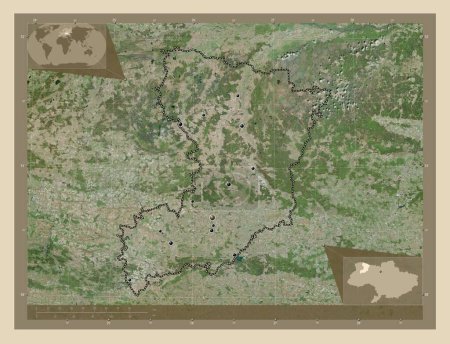 Foto de Rivne, región de Ucrania. Mapa satelital de alta resolución. Ubicaciones de las principales ciudades de la región. Mapas de ubicación auxiliares de esquina - Imagen libre de derechos