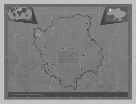 Foto de Volyn, región de Ucrania. Mapa de elevación a escala de grises con lagos y ríos. Ubicaciones de las principales ciudades de la región. Mapas de ubicación auxiliares de esquina - Imagen libre de derechos