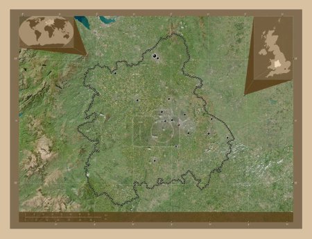 Téléchargez les photos : West Midlands, région du Royaume-Uni. Carte satellite basse résolution. Emplacements des grandes villes de la région. Corner cartes de localisation auxiliaires - en image libre de droit