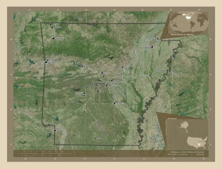 Téléchargez les photos : Arkansas, État des États-Unis d'Amérique. Carte satellite haute résolution. Emplacements et noms des grandes villes de la région. Corner cartes de localisation auxiliaires - en image libre de droit
