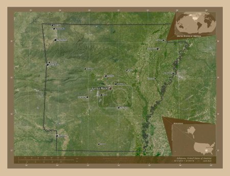 Téléchargez les photos : Arkansas, État des États-Unis d'Amérique. Carte satellite basse résolution. Emplacements et noms des grandes villes de la région. Corner cartes de localisation auxiliaires - en image libre de droit