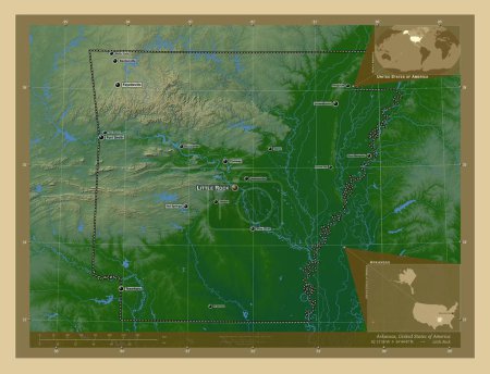 Téléchargez les photos : Arkansas, État des États-Unis d'Amérique. Carte d'altitude colorée avec lacs et rivières. Emplacements et noms des grandes villes de la région. Corner cartes de localisation auxiliaires - en image libre de droit