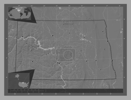 Foto de Dakota del Norte, estado de los Estados Unidos de América. Mapa de elevación de Bilevel con lagos y ríos. Ubicaciones de las principales ciudades de la región. Mapas de ubicación auxiliares de esquina - Imagen libre de derechos