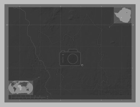 Téléchargez les photos : Bulawayo, ville du Zimbabwe. Carte d'altitude en niveaux de gris avec lacs et rivières. Emplacements des grandes villes de la région. Corner cartes de localisation auxiliaires - en image libre de droit