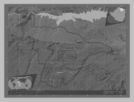 Foto de México Central, provincia de Zimbabue. Mapa de elevación a escala de grises con lagos y ríos. Ubicaciones y nombres de las principales ciudades de la región. Mapas de ubicación auxiliares de esquina - Imagen libre de derechos