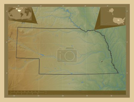 Foto de Nebraska, estado de los Estados Unidos de América. Mapa de elevación de colores con lagos y ríos. Mapas de ubicación auxiliares de esquina - Imagen libre de derechos