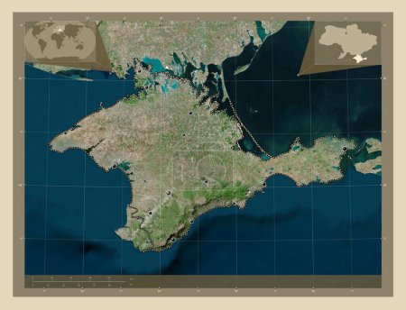 Foto de Crimea, república autónoma de Ucrania. Mapa satelital de alta resolución. Ubicaciones de las principales ciudades de la región. Mapas de ubicación auxiliares de esquina - Imagen libre de derechos