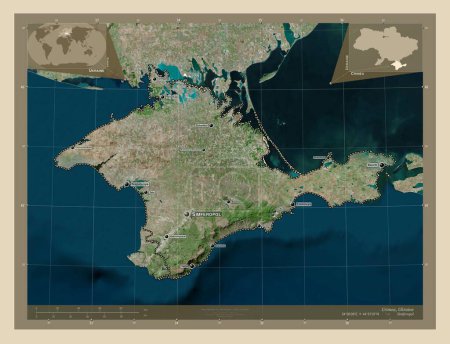 Foto de Crimea, república autónoma de Ucrania. Mapa satelital de alta resolución. Ubicaciones y nombres de las principales ciudades de la región. Mapas de ubicación auxiliares de esquina - Imagen libre de derechos