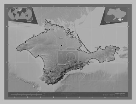 Foto de Crimea, república autónoma de Ucrania. Mapa de elevación a escala de grises con lagos y ríos. Ubicaciones y nombres de las principales ciudades de la región. Mapas de ubicación auxiliares de esquina - Imagen libre de derechos