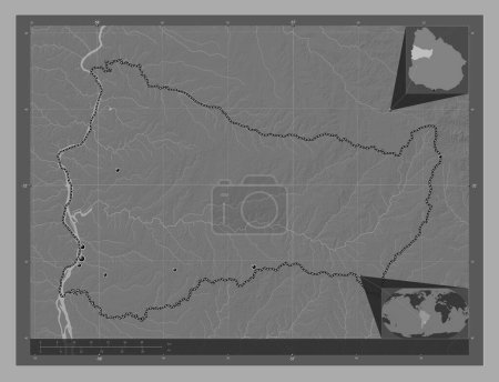 Foto de Paysandu, departamento de Uruguay. Mapa de elevación de Bilevel con lagos y ríos. Ubicaciones de las principales ciudades de la región. Mapas de ubicación auxiliares de esquina - Imagen libre de derechos