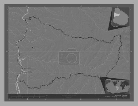 Foto de Paysandu, departamento de Uruguay. Mapa de elevación de Bilevel con lagos y ríos. Ubicaciones y nombres de las principales ciudades de la región. Mapas de ubicación auxiliares de esquina - Imagen libre de derechos